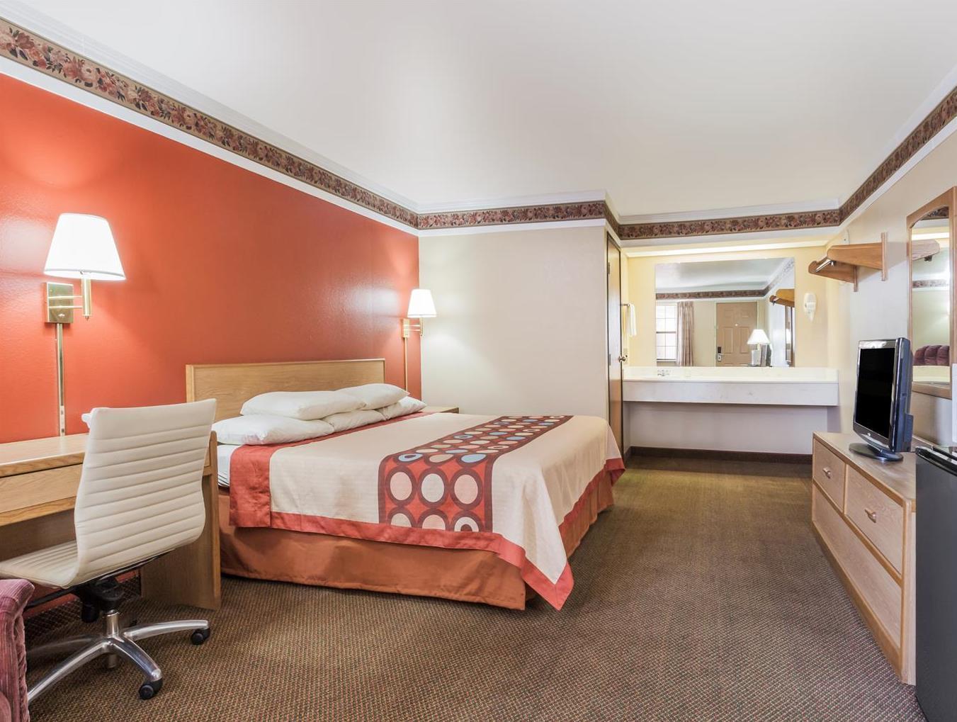 ซูเปอร์ 8 บาย วินด์แฮม เมาท์เวอร์นอน Hotel ภายนอก รูปภาพ