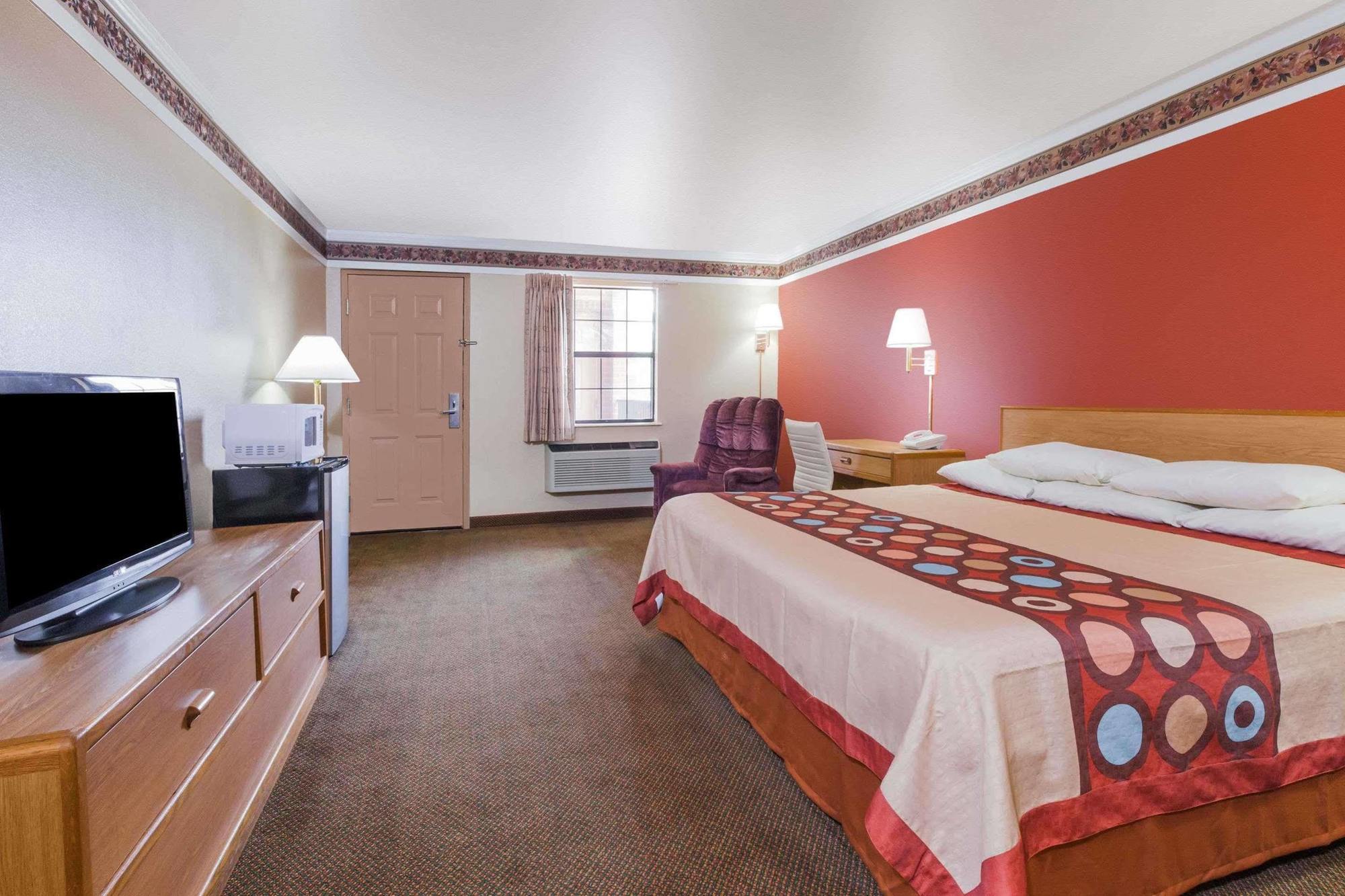 ซูเปอร์ 8 บาย วินด์แฮม เมาท์เวอร์นอน Hotel ภายนอก รูปภาพ